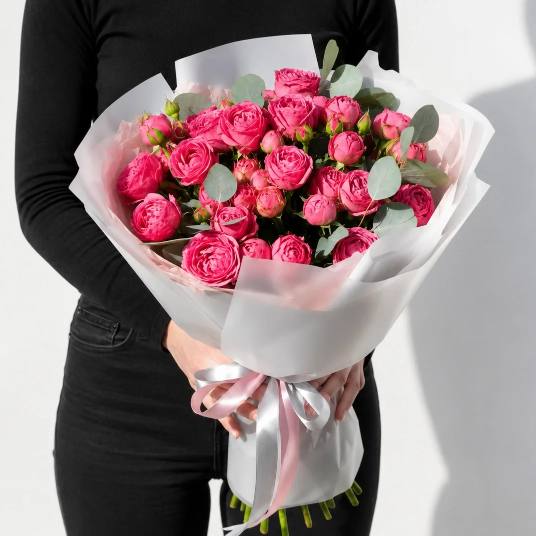 Fresh 11 Giselle peony roses in green wrapping with soft blush pink blooms for elegant gifting